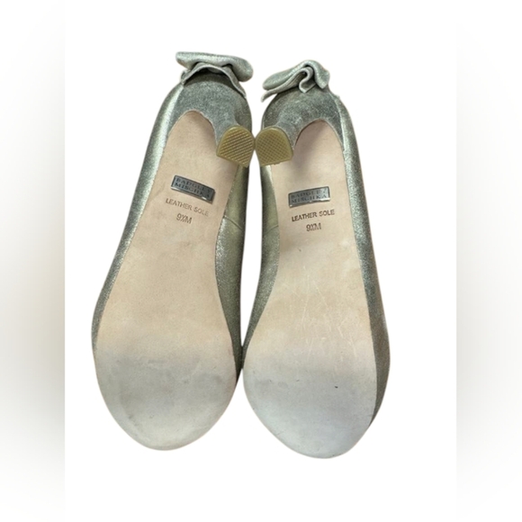 Badgley Mischka NWT Macee Heels Bows Champagne Size 9 1/2 - Picture 8 of 10